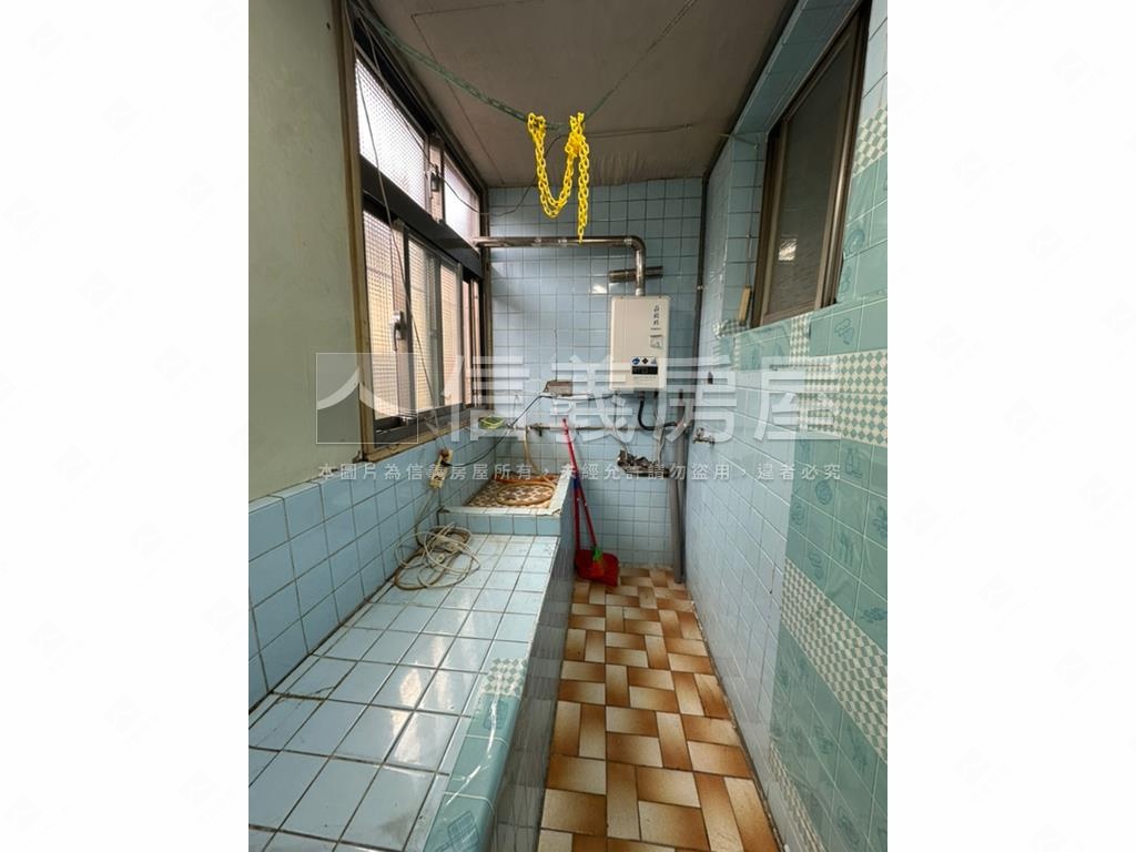 慈愛街公寓三樓房屋室內格局與周邊環境