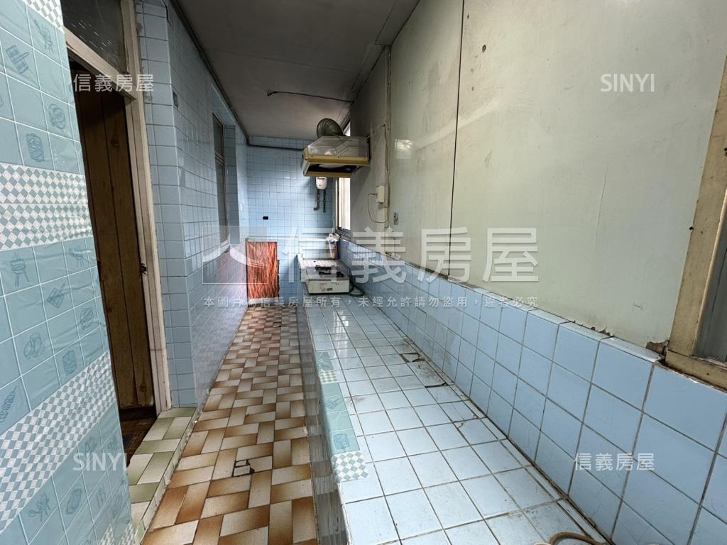 慈愛街公寓三樓房屋室內格局與周邊環境