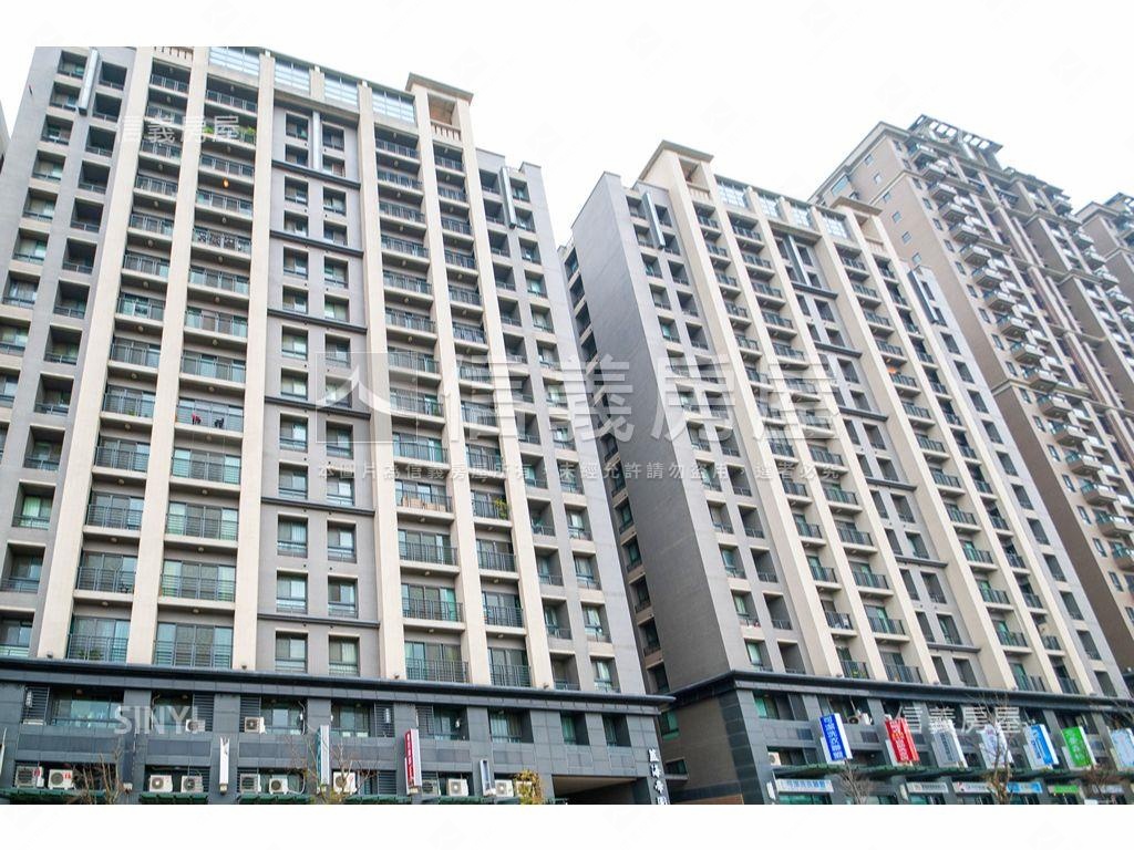 藍海帝國美麗高樓雙平車房屋室內格局與周邊環境