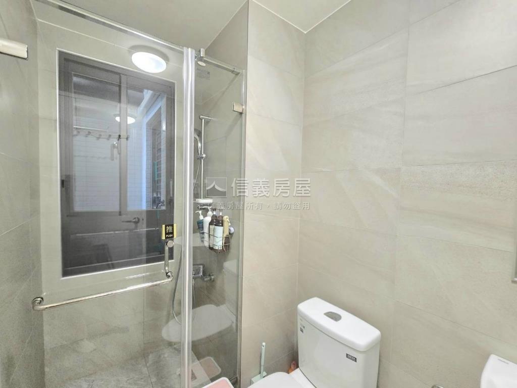 ║敘建築║時尚光映美三房房屋室內格局與周邊環境