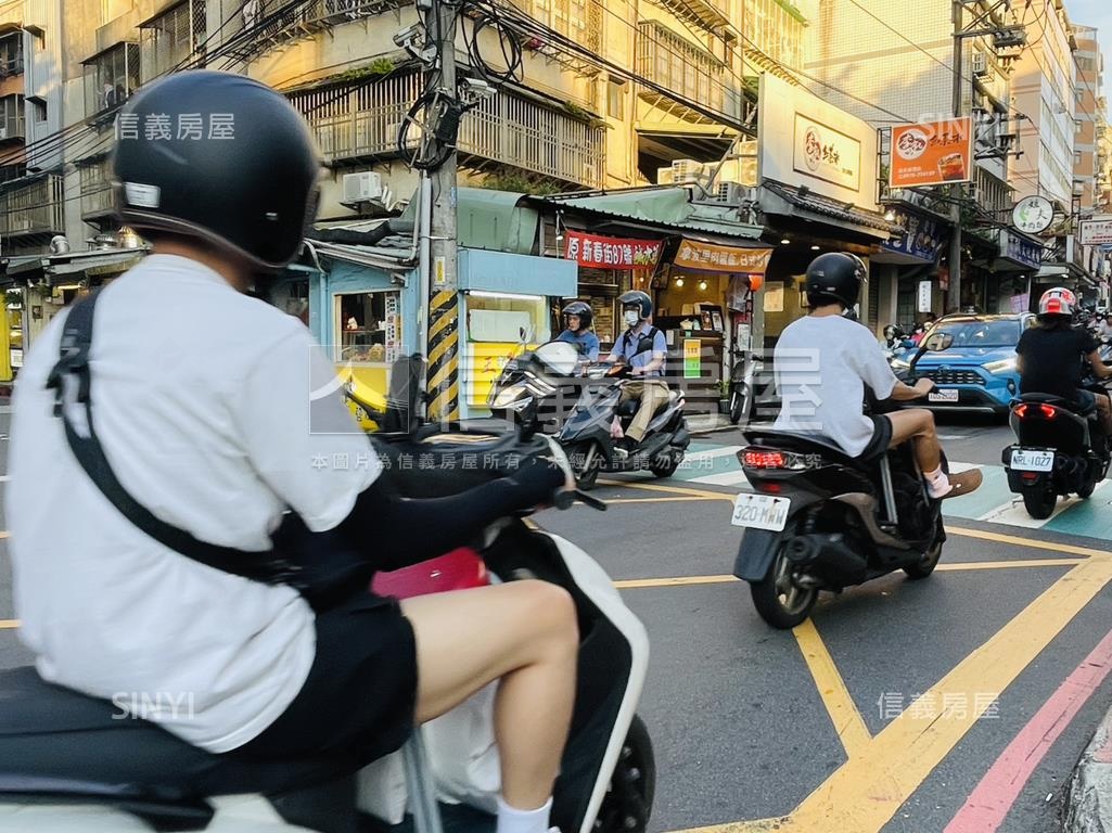 真理商圈●黃金人潮收租房屋室內格局與周邊環境