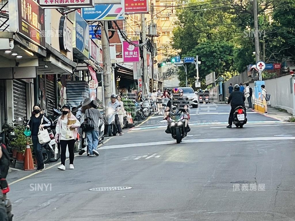 真理商圈●黃金人潮收租房屋室內格局與周邊環境