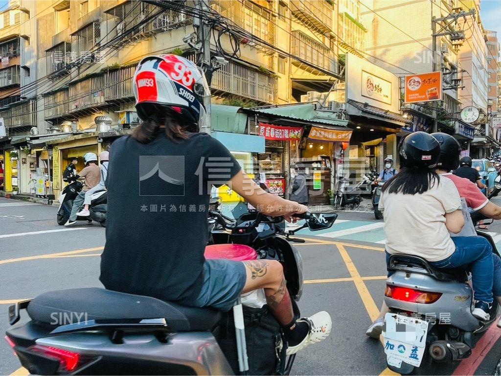 真理商圈●黃金人潮收租房屋室內格局與周邊環境