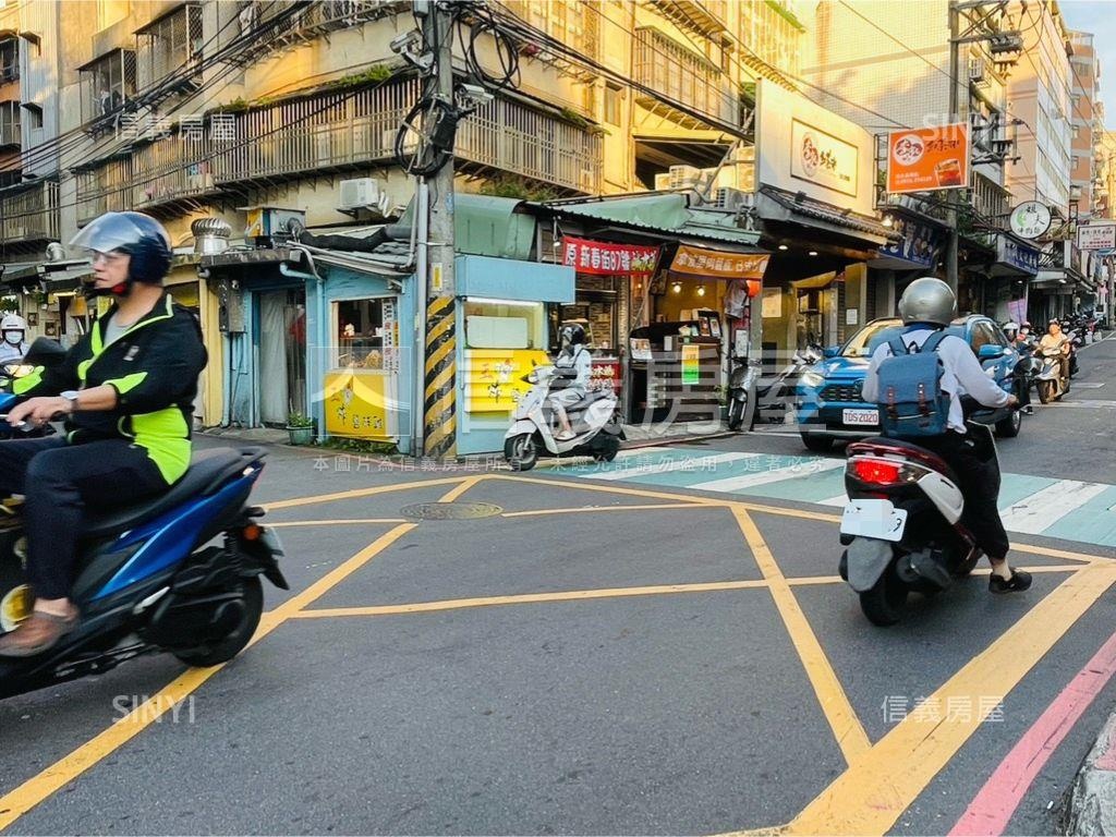 真理商圈●黃金人潮收租房屋室內格局與周邊環境