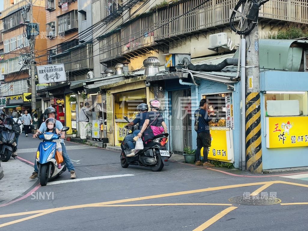 真理商圈●黃金人潮收租房屋室內格局與周邊環境