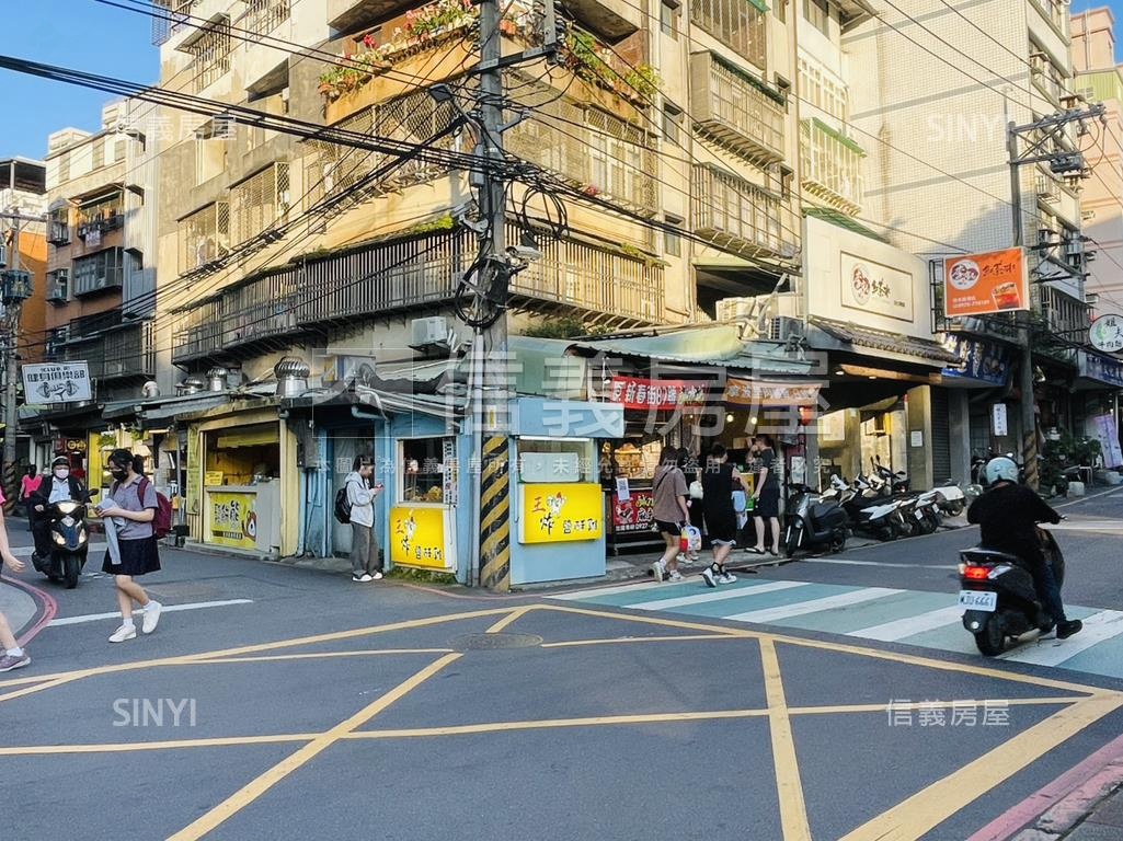真理商圈●黃金人潮收租房屋室內格局與周邊環境