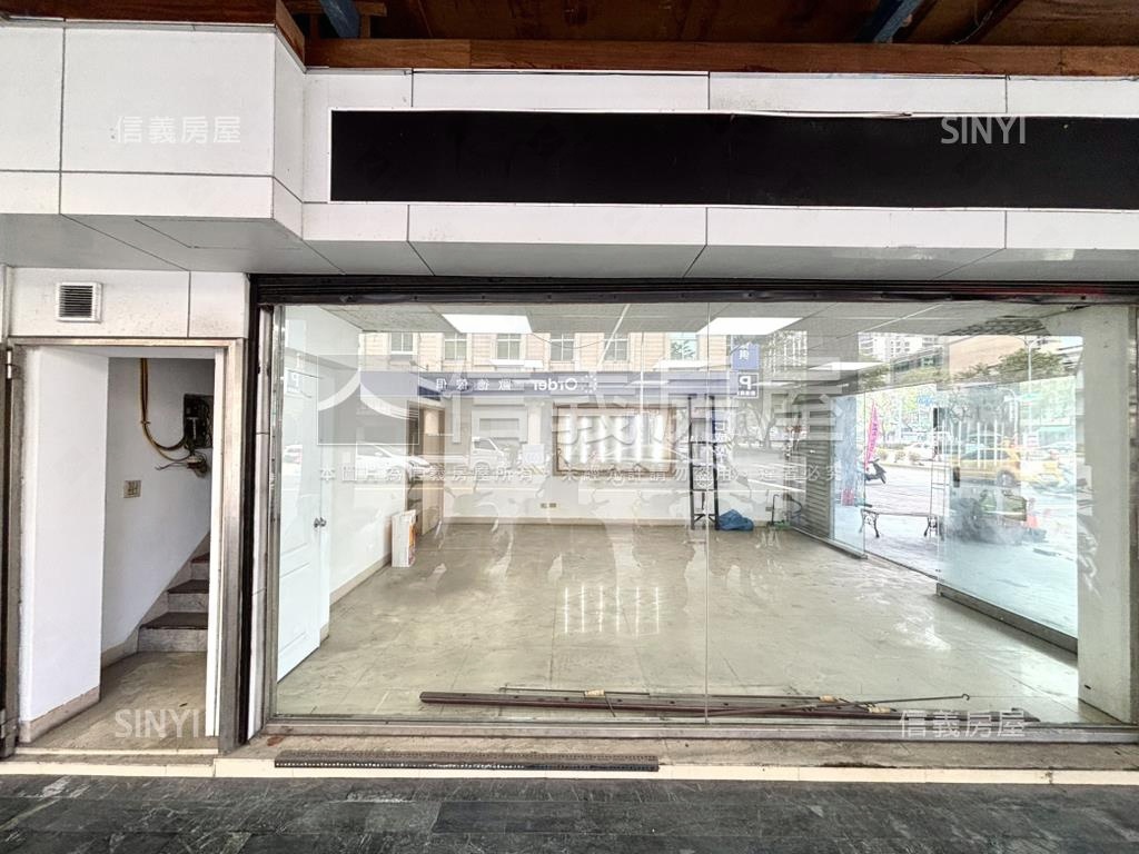 中華一路角窗大面寬店面房屋室內格局與周邊環境