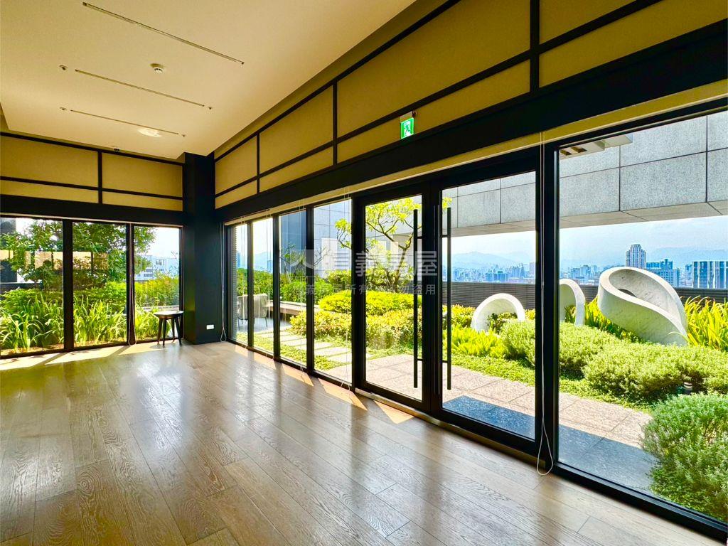 雍居仁愛★Ａ３花園露臺戶房屋室內格局與周邊環境