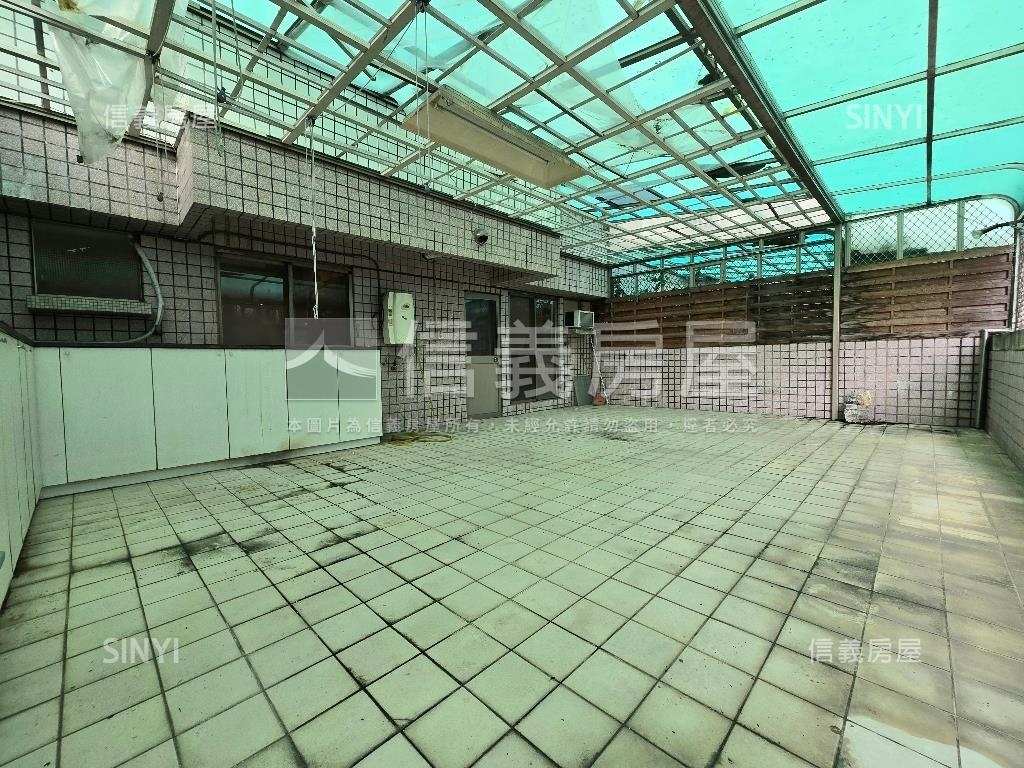 ⭐夯近未來漢神稀有露臺戶房屋室內格局與周邊環境