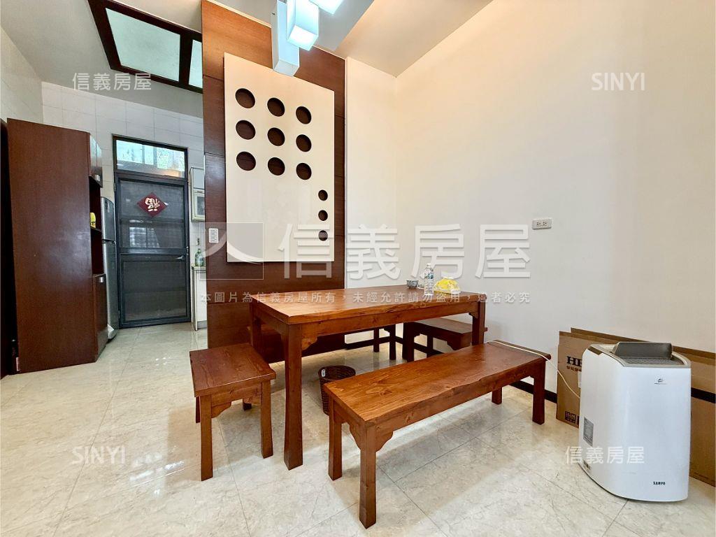 霞飛山莊溫馨別墅房屋室內格局與周邊環境