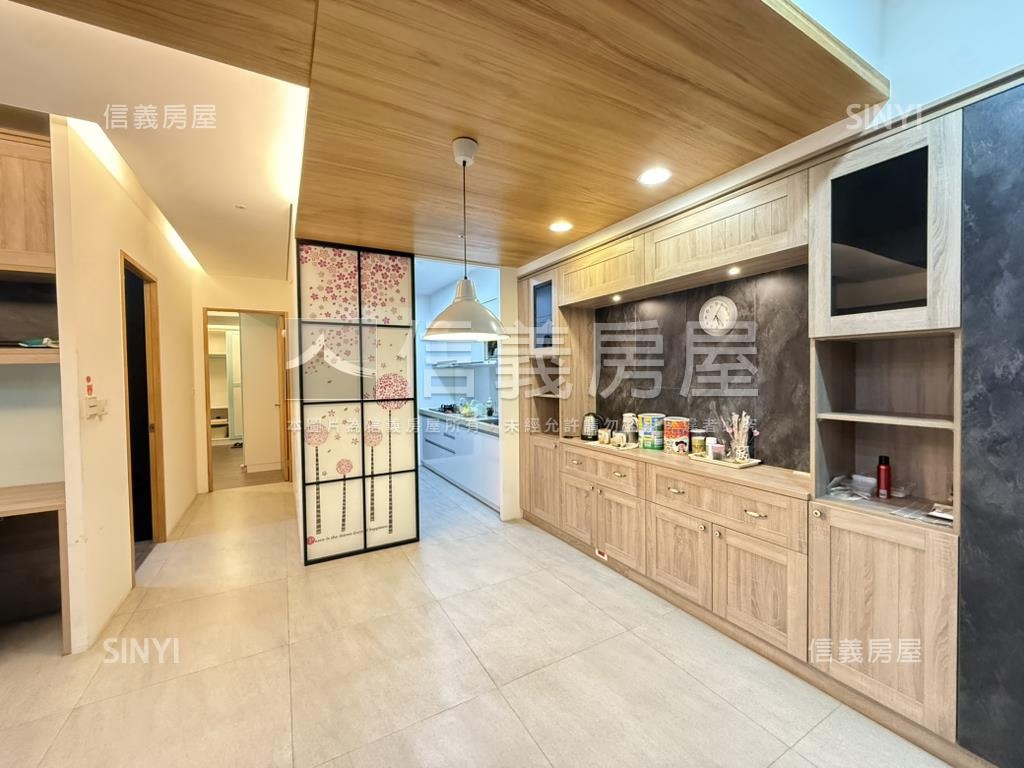 ★副都心★雙捷運都峰苑Ⅱ房屋室內格局與周邊環境