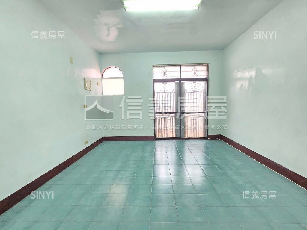 陽明學區．活巷車庫美透天房屋室內格局與周邊環境