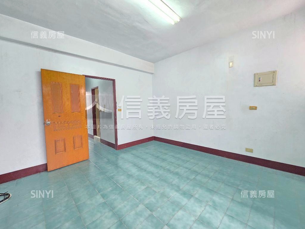 陽明學區．活巷車庫美透天房屋室內格局與周邊環境