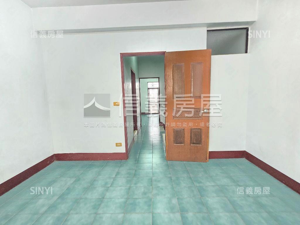 陽明學區．活巷車庫美透天房屋室內格局與周邊環境