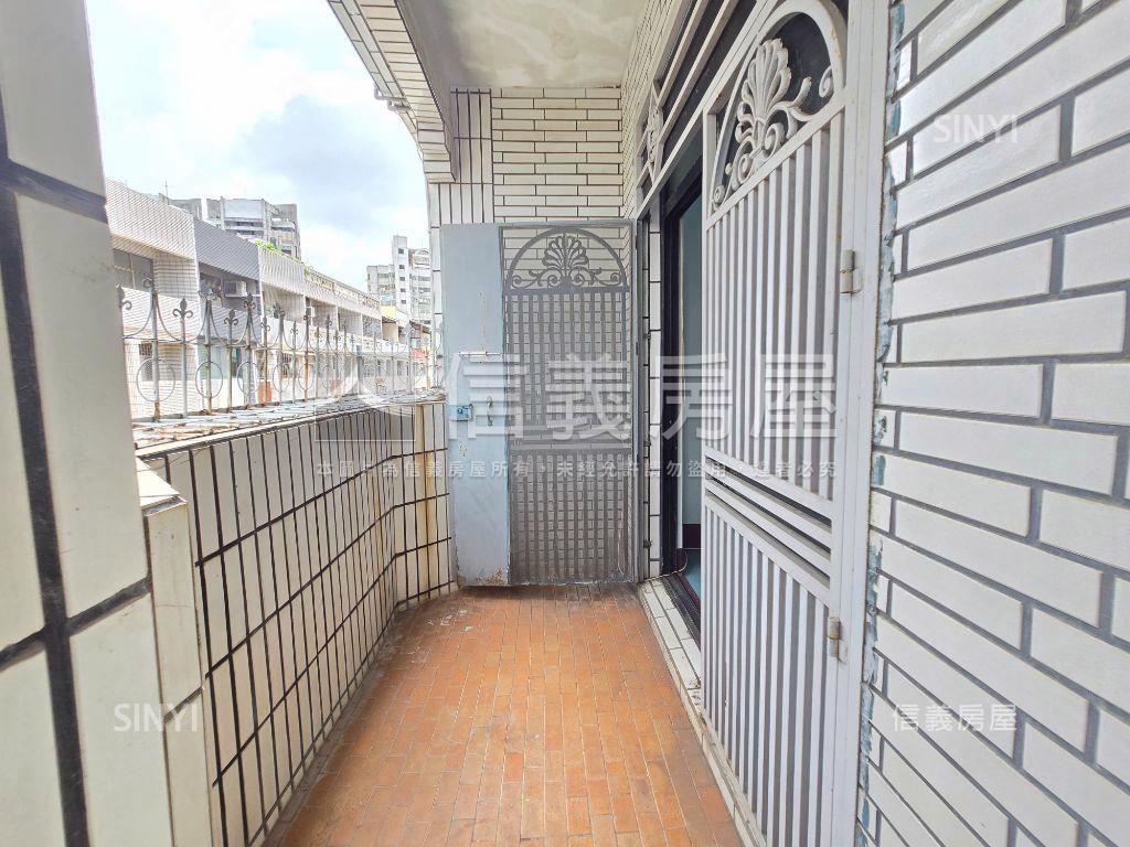 陽明學區．活巷車庫美透天房屋室內格局與周邊環境
