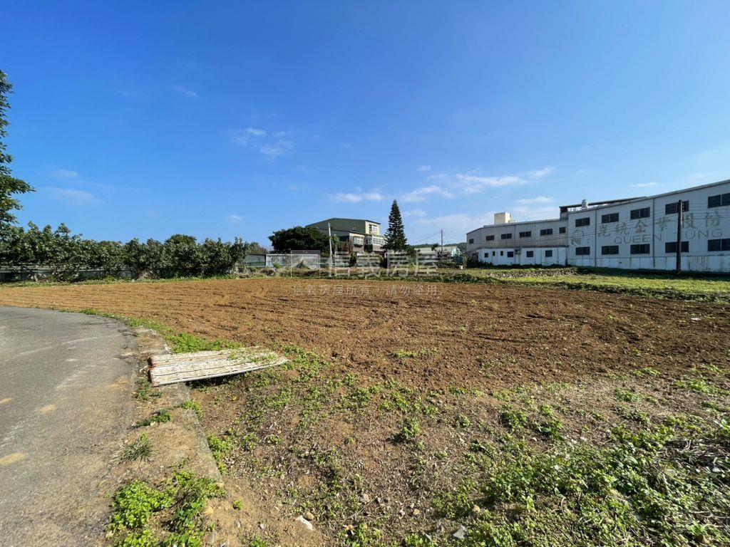 屯山國小平坦土地房屋室內格局與周邊環境