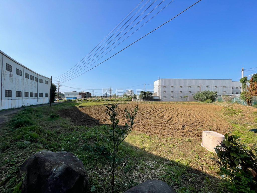 屯山國小平坦土地房屋室內格局與周邊環境