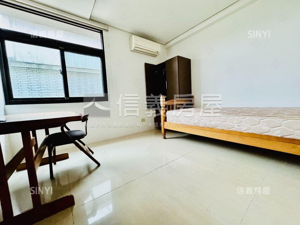 近八期秀泰雙車別墅房屋室內格局與周邊環境