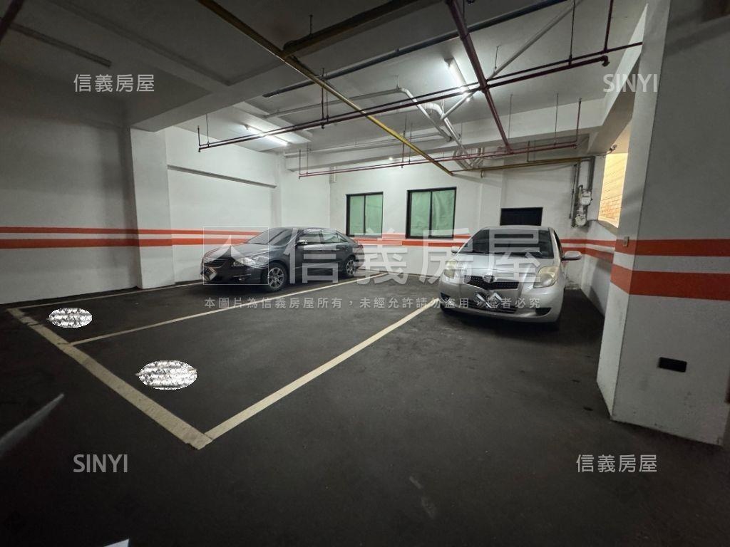 近八期秀泰雙車別墅房屋室內格局與周邊環境