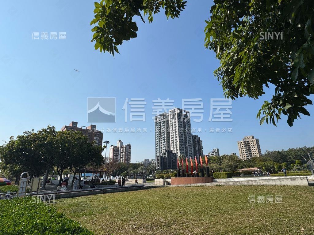 近八期秀泰雙車別墅房屋室內格局與周邊環境