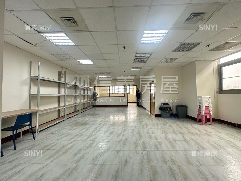 大順工商大樓稀有廠辦房屋室內格局與周邊環境