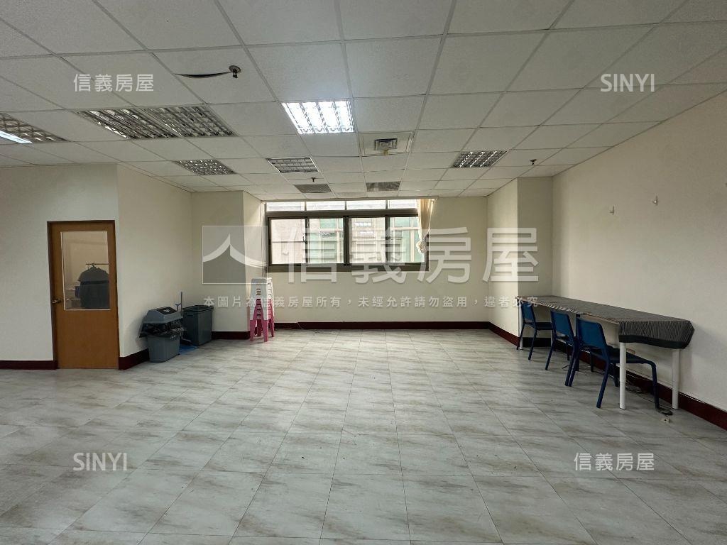 大順工商大樓稀有廠辦房屋室內格局與周邊環境