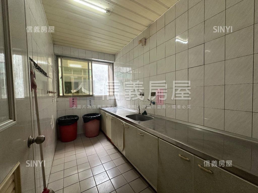 大順工商大樓稀有廠辦房屋室內格局與周邊環境