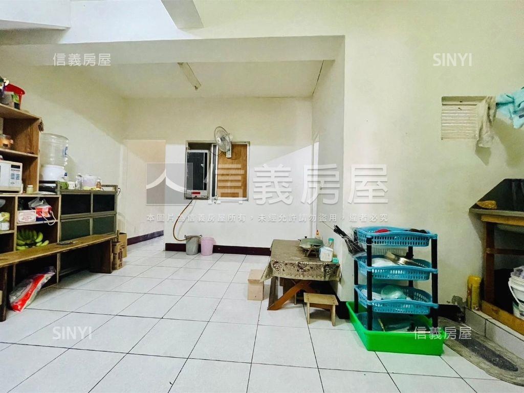 強案大地坪臨路透店房屋室內格局與周邊環境