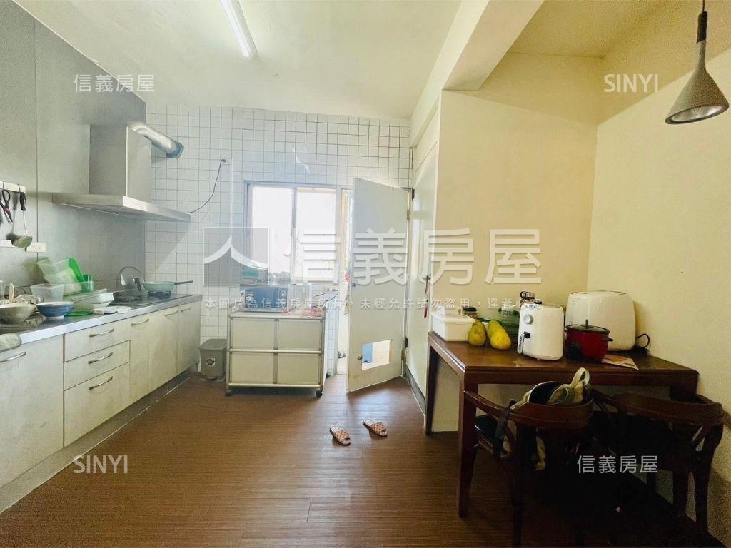 強案大地坪臨路透店房屋室內格局與周邊環境