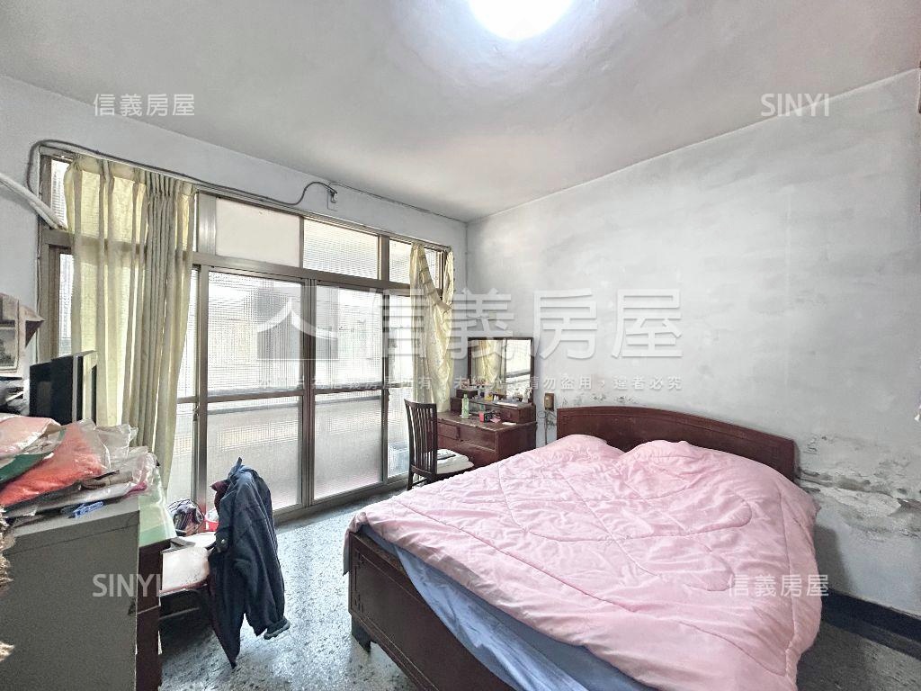 近科博館誠意出售孝親透天房屋室內格局與周邊環境