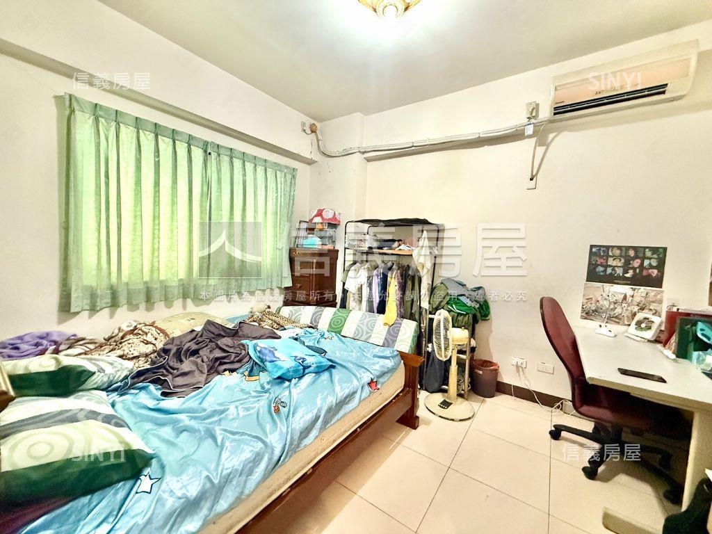 仁武面寬黃金店住房屋室內格局與周邊環境