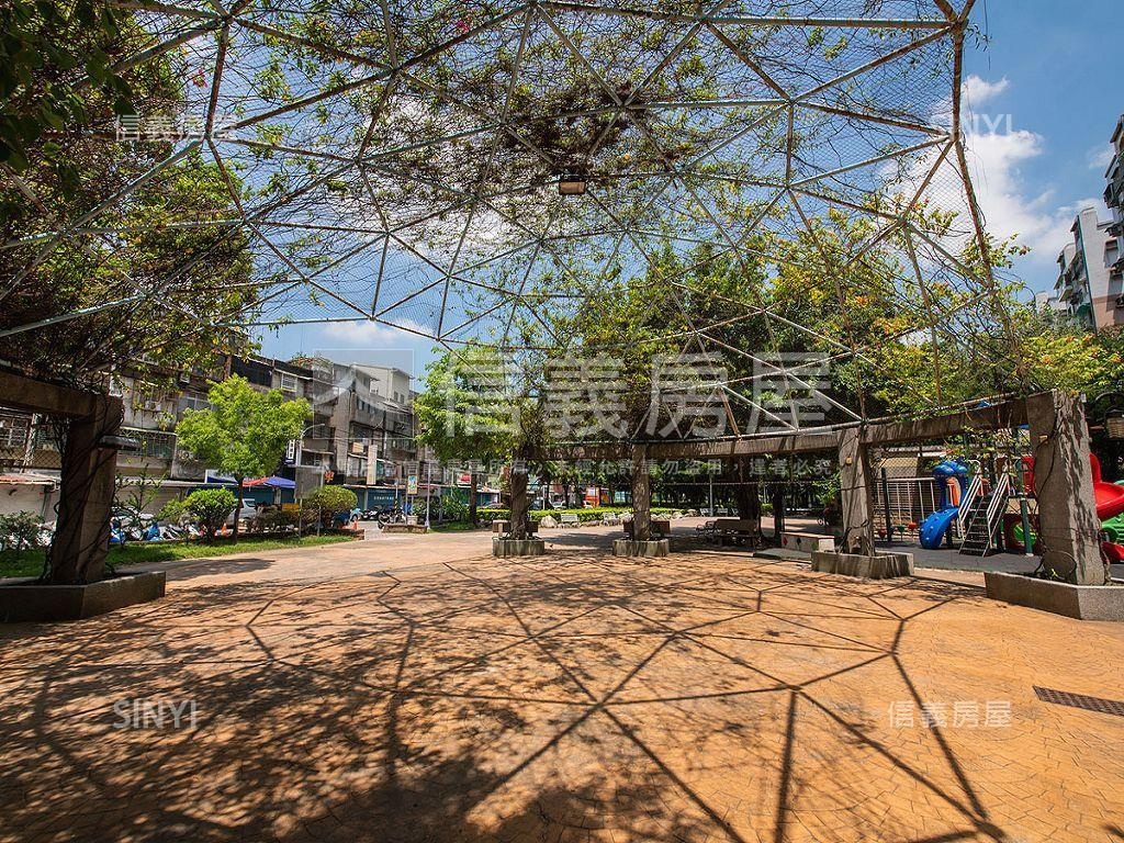 中正路華廈三房房屋室內格局與周邊環境