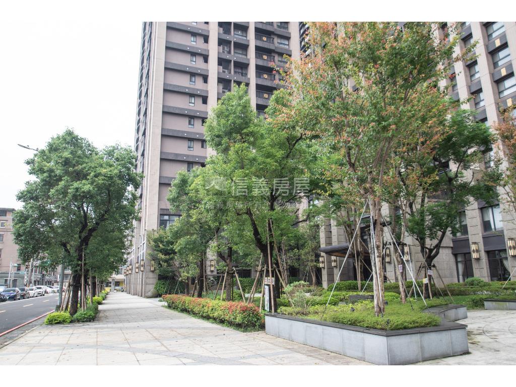 ★遠雄高樓豪景三房車位★房屋室內格局與周邊環境