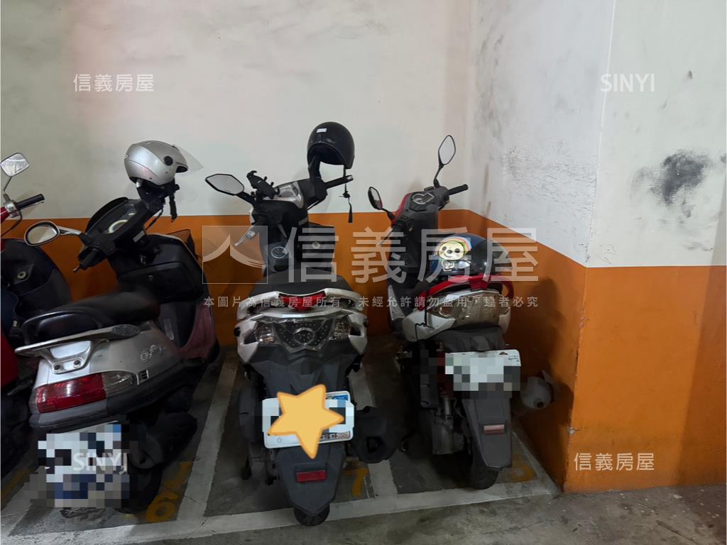 龍家族。近警總三房附車位房屋室內格局與周邊環境