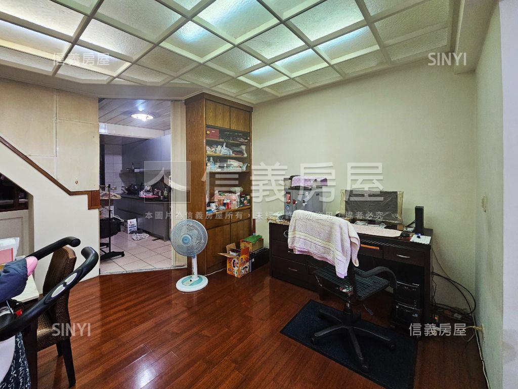 亞東捷運旁兩層置產房屋室內格局與周邊環境