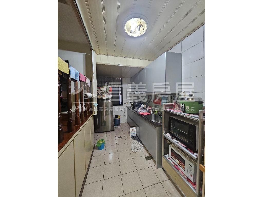 亞東捷運旁兩層置產房屋室內格局與周邊環境