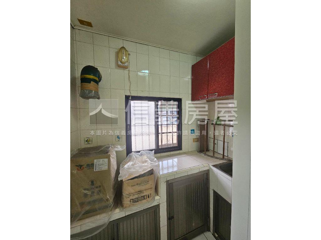 亞東捷運旁兩層置產房屋室內格局與周邊環境