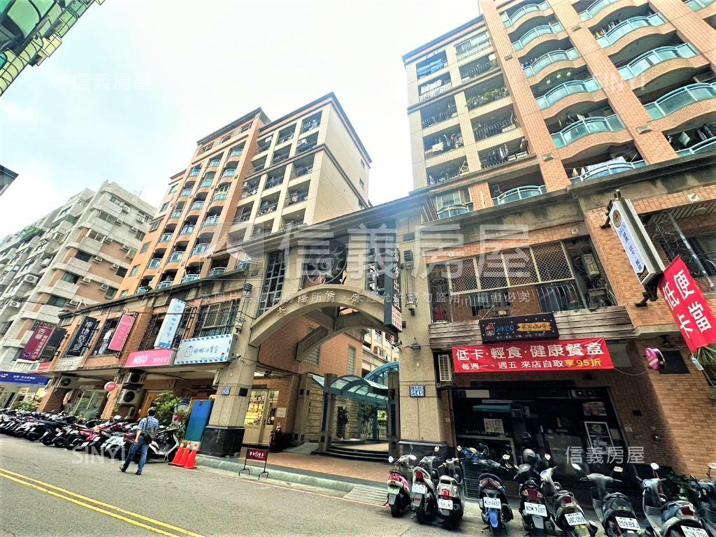 近美術館衛浴開窗電梯套房房屋室內格局與周邊環境
