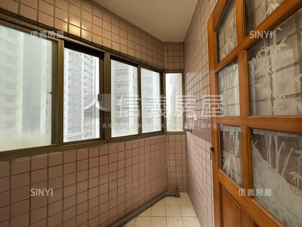 稀有近永豐高中兩房車位房屋室內格局與周邊環境