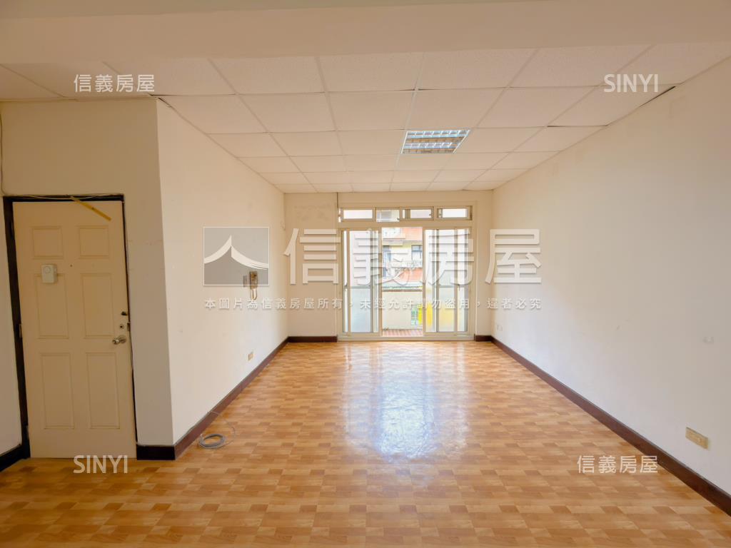 近四號公園黃金三樓房屋室內格局與周邊環境