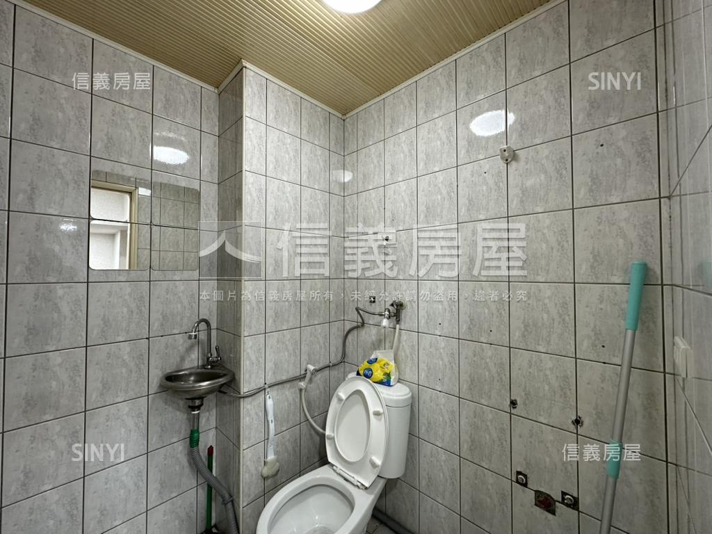 龍江路龍頭金店面房屋室內格局與周邊環境