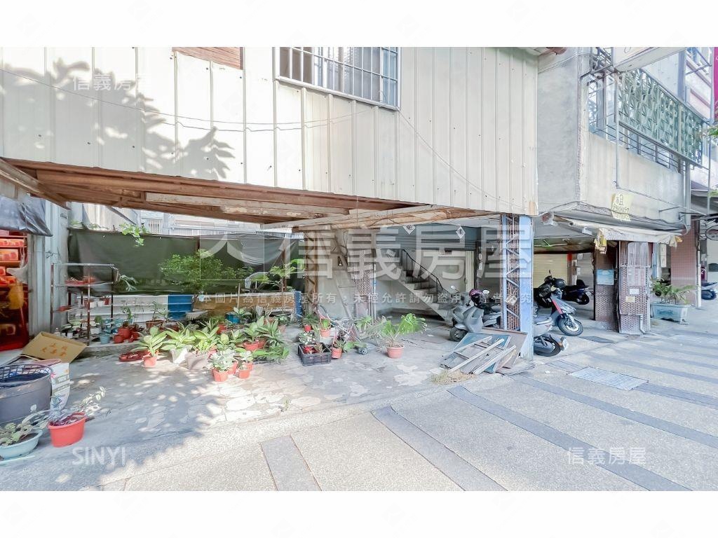 正中清路面寬店面房屋室內格局與周邊環境