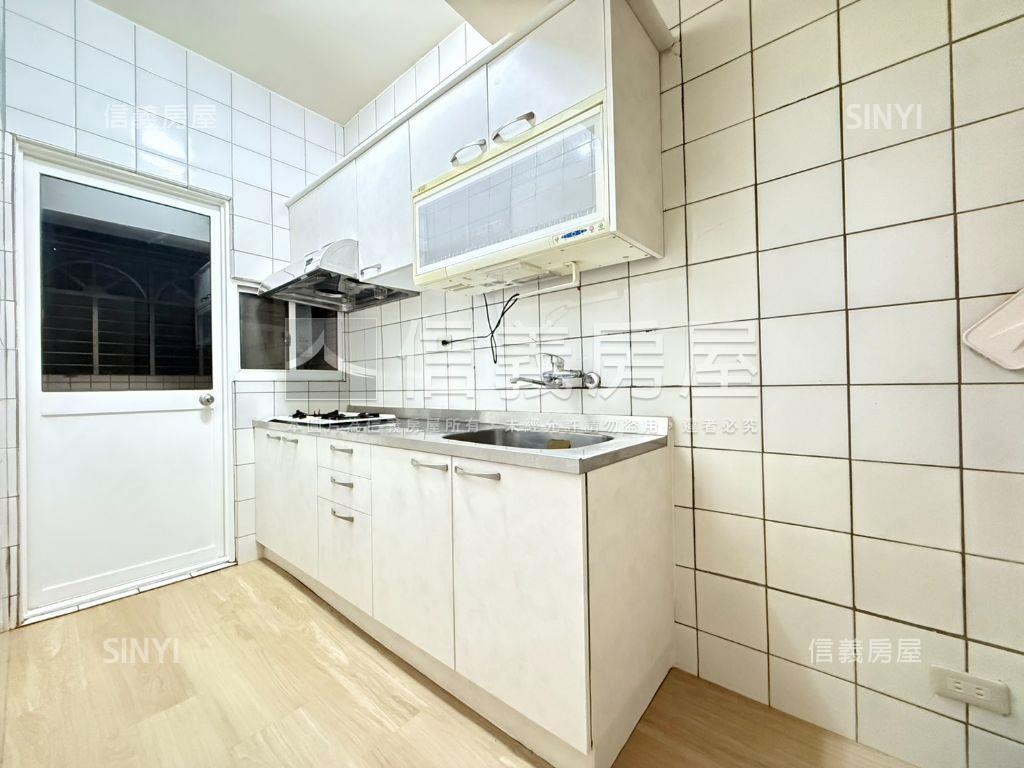 三星報喜兩房車位房屋室內格局與周邊環境