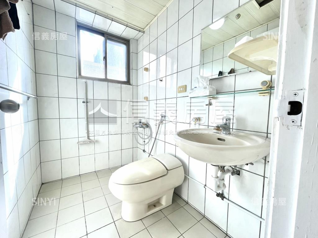 公園捷運市場機能好三房車房屋室內格局與周邊環境