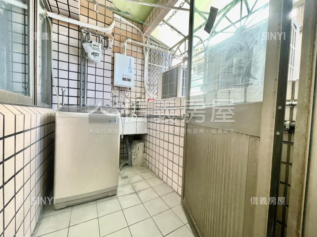 公園捷運市場機能好三房車房屋室內格局與周邊環境