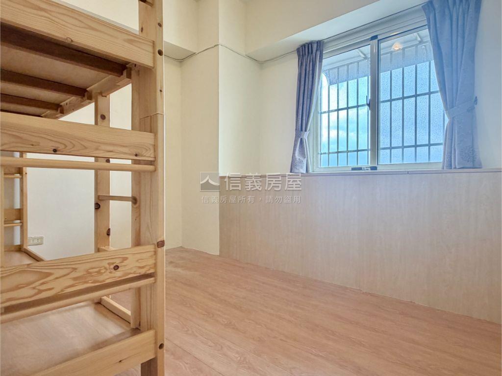 低總價｜美三房＋車位房屋室內格局與周邊環境