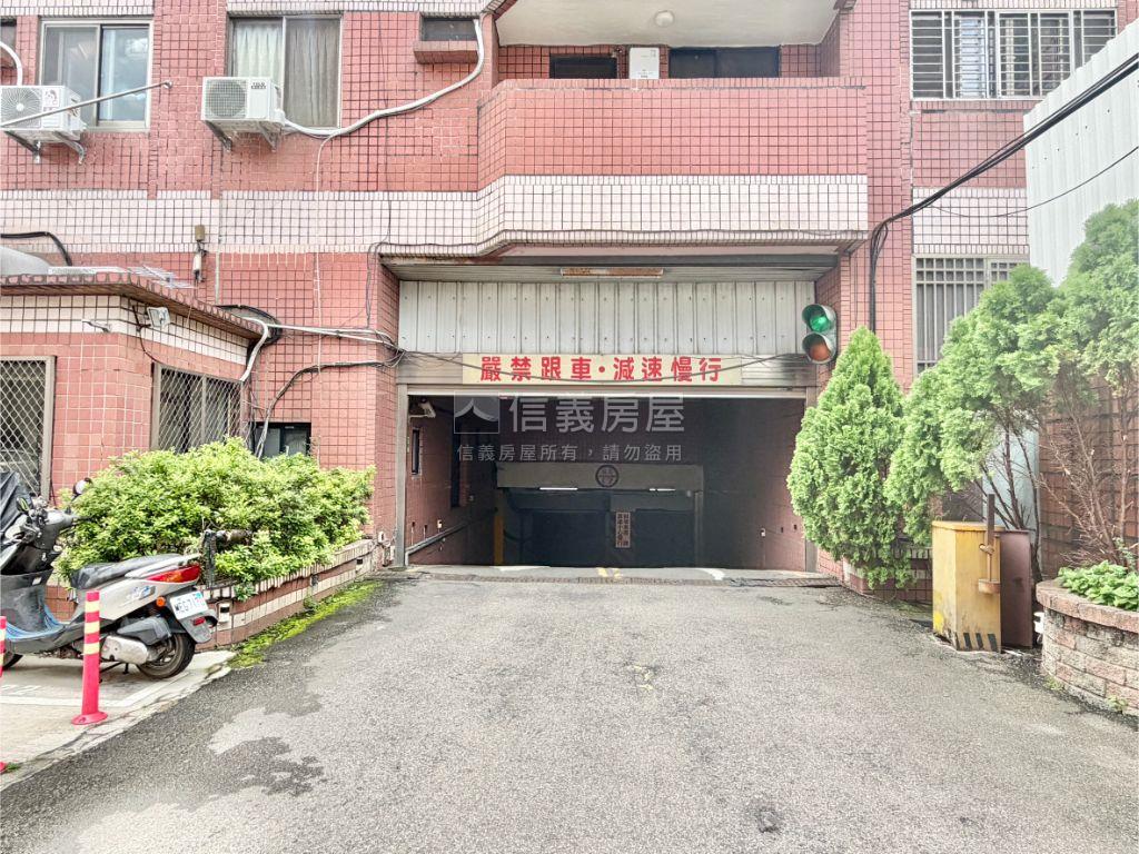 低總價｜美三房＋車位房屋室內格局與周邊環境