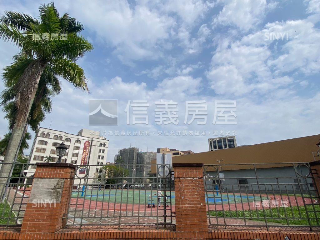 世新大學人潮金店面房屋室內格局與周邊環境