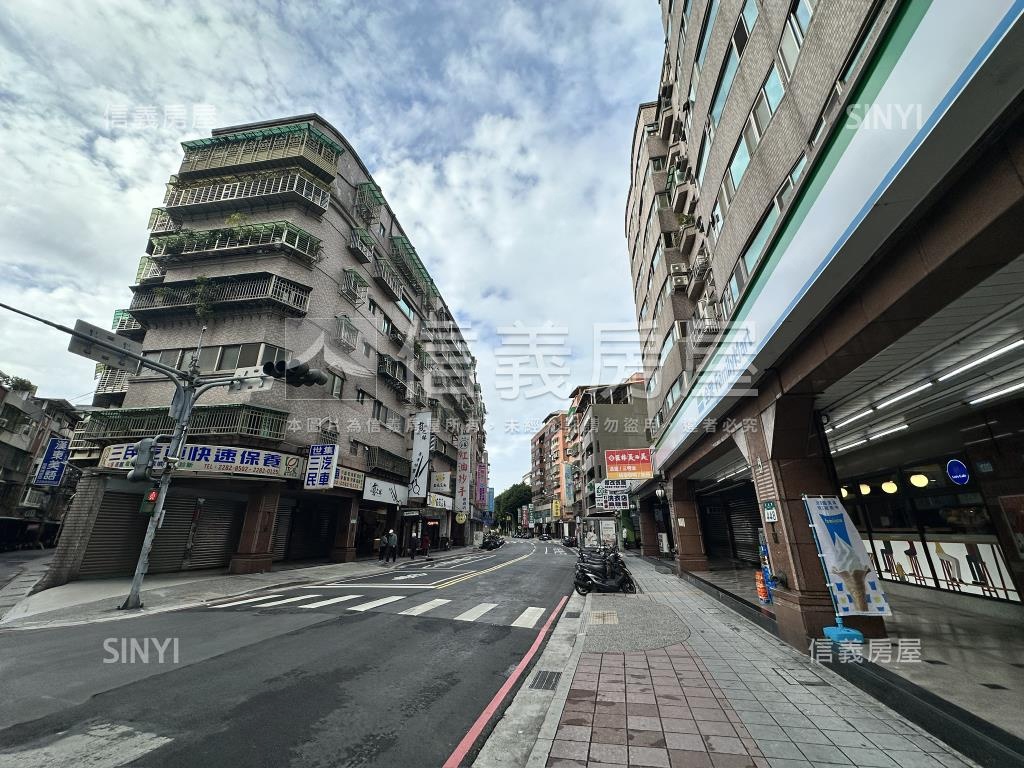 專任蘆洲民族金店面房屋室內格局與周邊環境