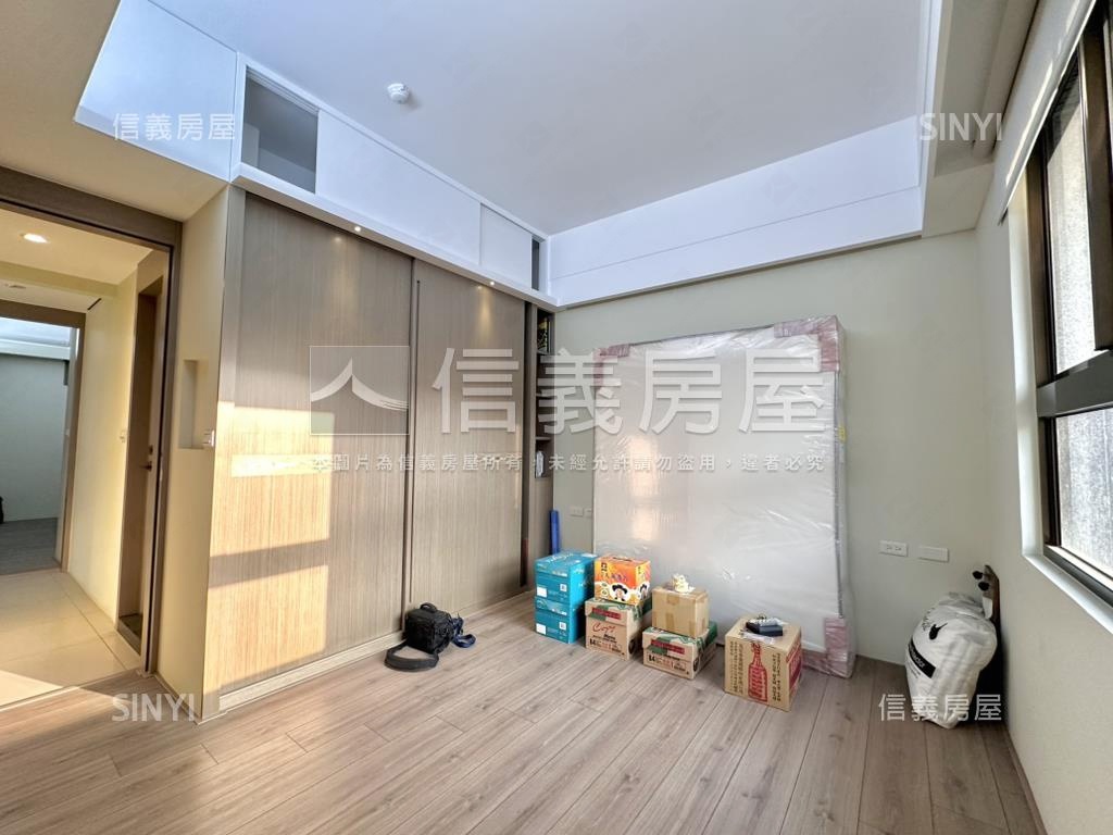 輔大附近華廈三房車位房屋室內格局與周邊環境